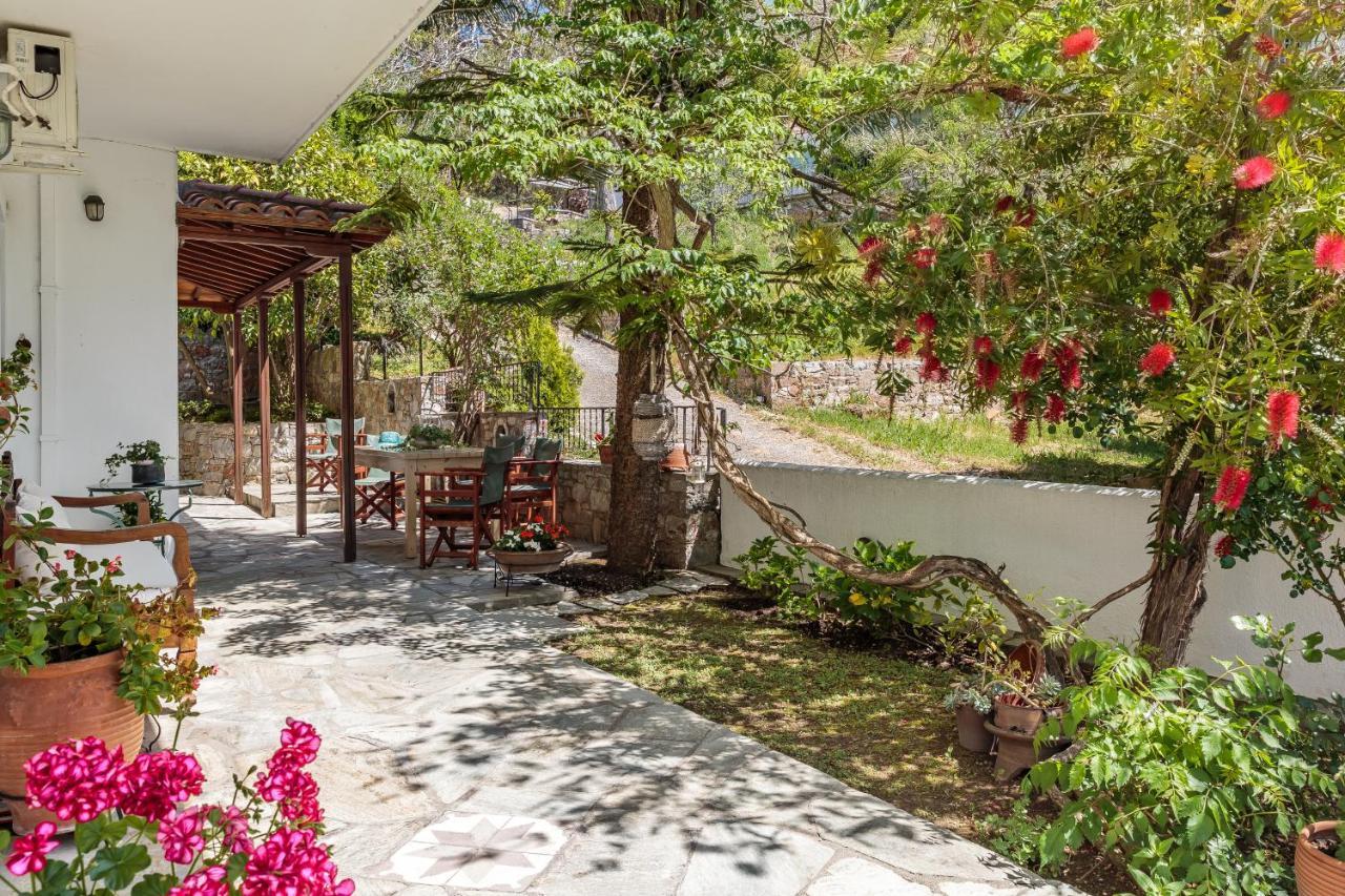 Oikia Guesthouse Stafylos Exterior photo