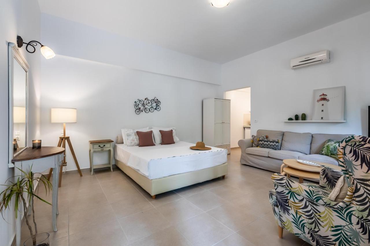 Oikia Guesthouse Stafylos Exterior photo