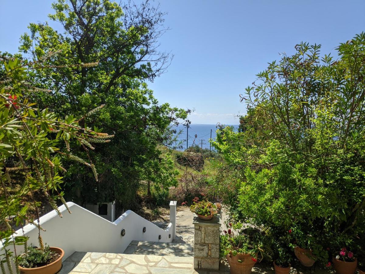 Oikia Guesthouse Stafylos Exterior photo